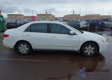 2005 Honda Accord 2.4 Lx из США, поврежденный, VIN 1HGCM564X5A006738